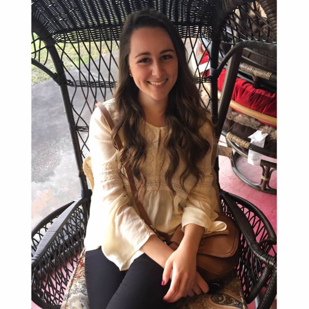 Meet your Posher, Danielle